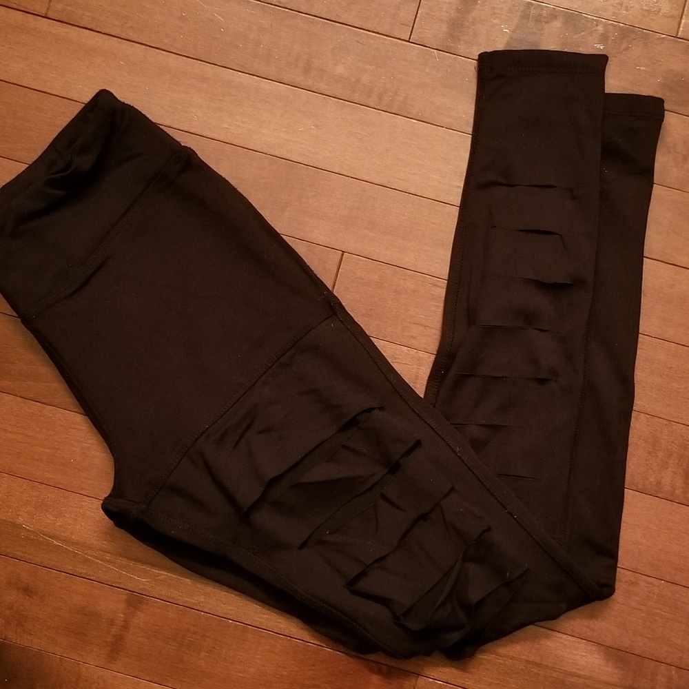 Forever 21 Yoga/Workout Leggings size medium